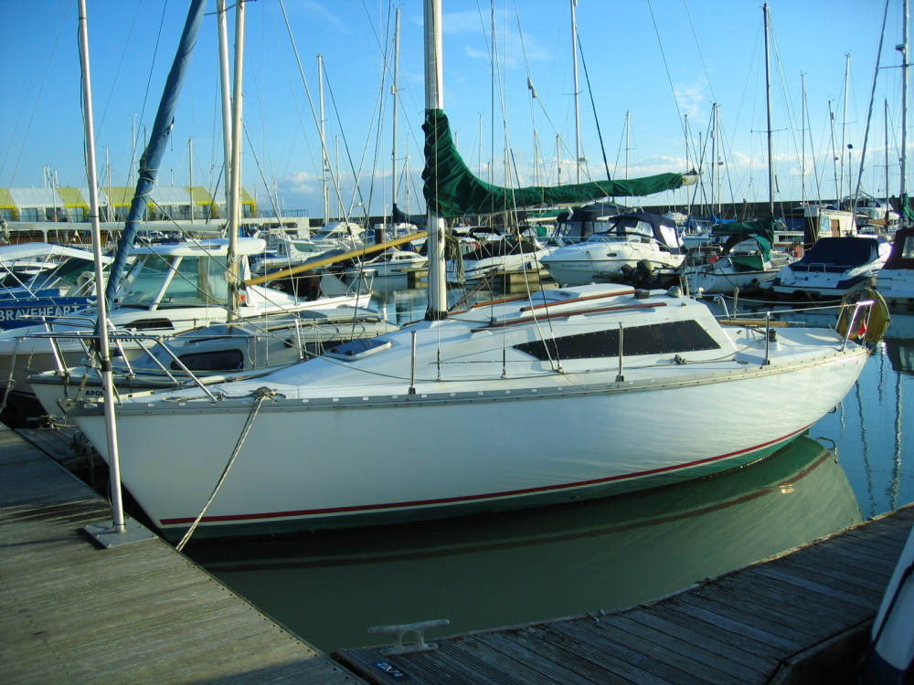jeanneau eolia 25 – brighton boat sales