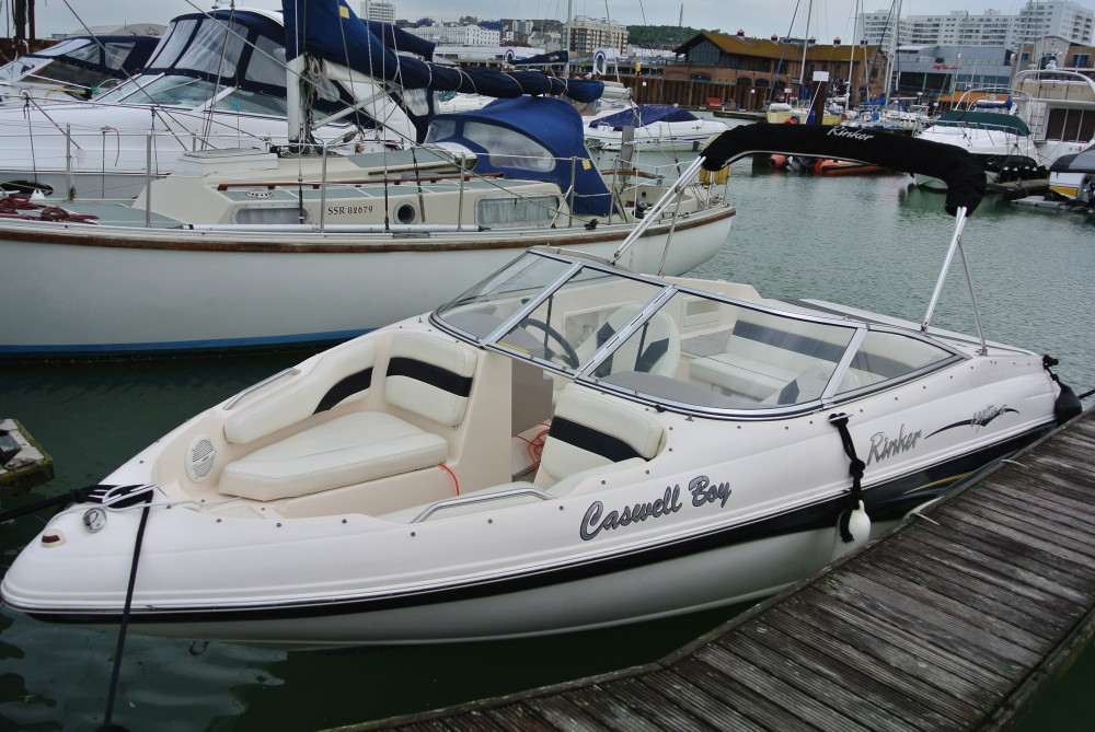 Rinker 192 Captiva Bowrider â€