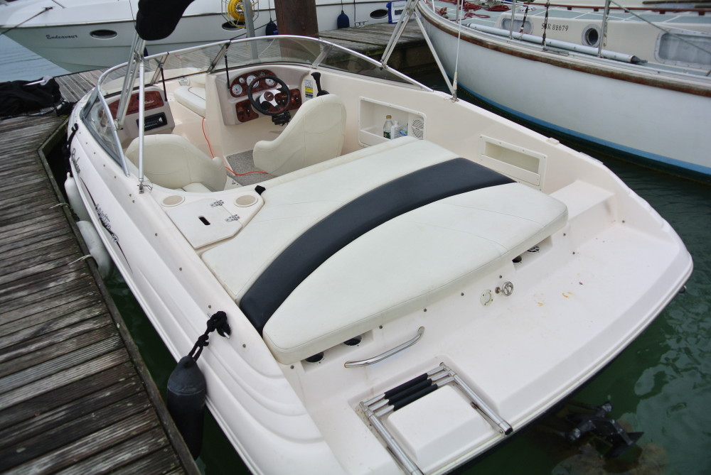 rinker 192 captiva bowrider – brighton boat sales