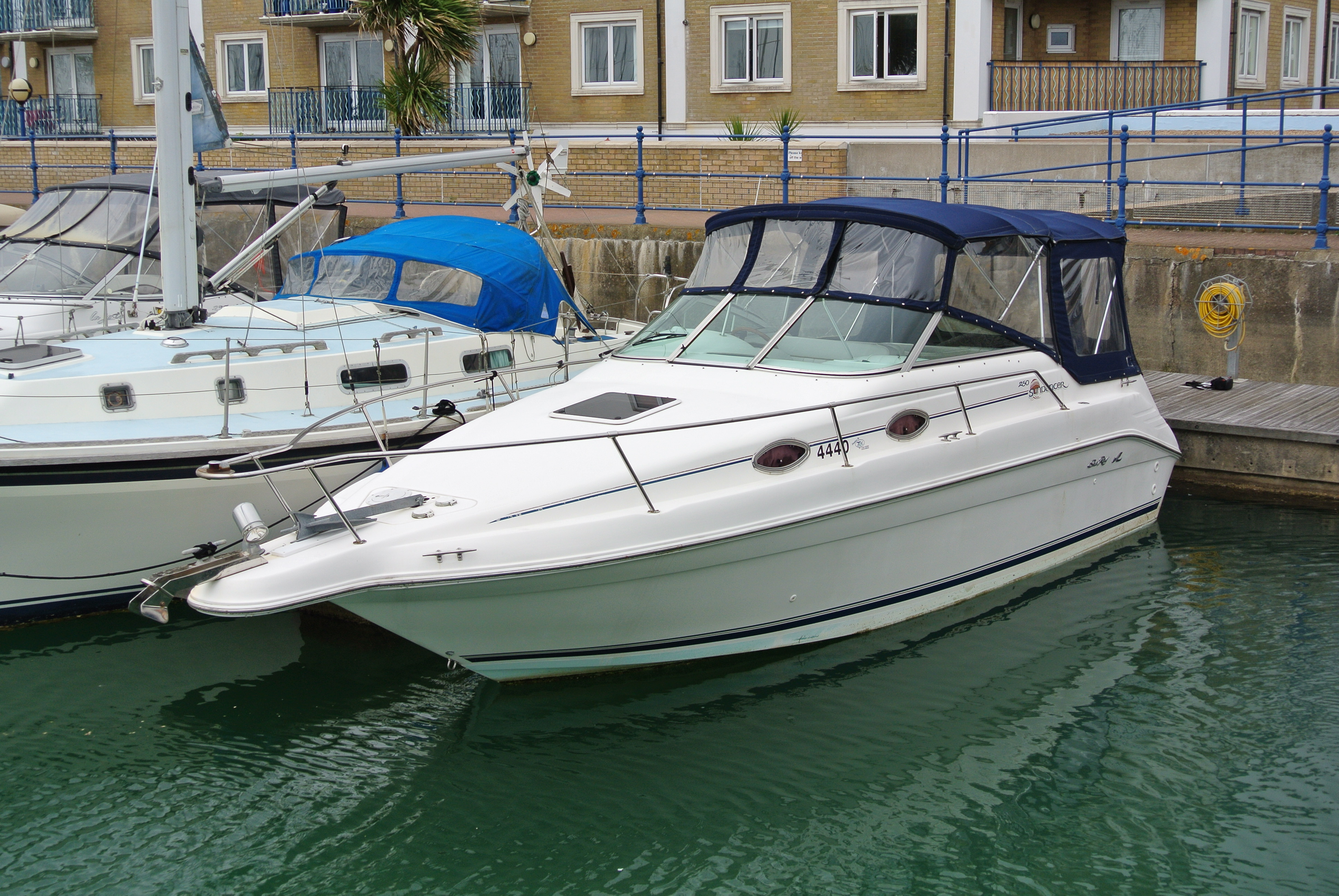 Sea Ray 250 Sundancer Brighton Boat Sales