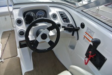 Larson 186 Senza Bowrider