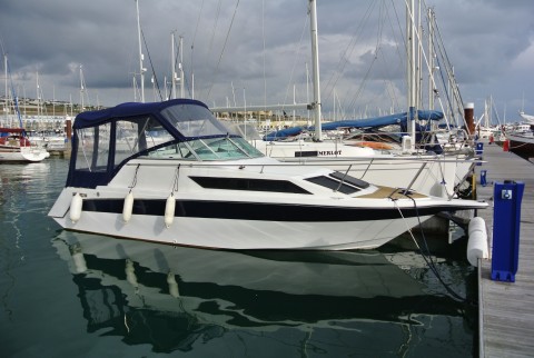 Rinker 250 Fiesta Vee