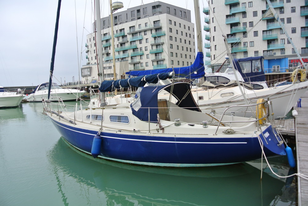 albin 30 sailboat