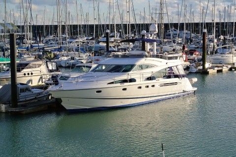 Fairline Squadron 58