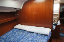 Beneteau Oceanis 411