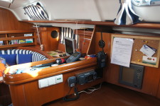 Beneteau Oceanis 411
