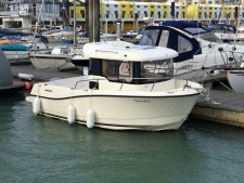 Quicksilver 605 Captur Pilothouse