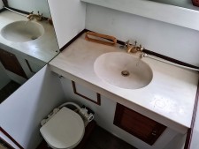 Ocean Yachts 42 Sunliner