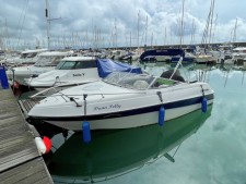 Four Winns 205 Sundowner