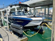 HydroHoist Boat Lift