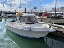 Quicksilver 640 Pilothouse