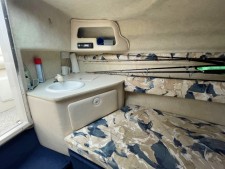 Sea Ray 215 Express Cruiser