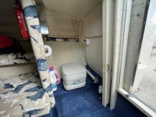 Sea Ray 215 Express Cruiser