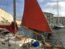 SOLD Golden Hind 31