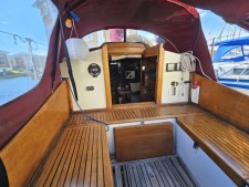 SOLD Golden Hind 31