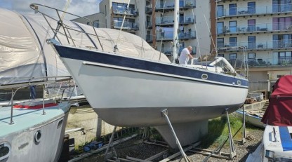 Warrior 40 Mkii Trident Marine