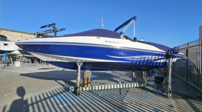 SOLD Rinker 226 Captiva BR