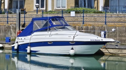 SOLD Glastron GS 249