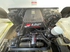 Sea Ray 215 Express Cruiser