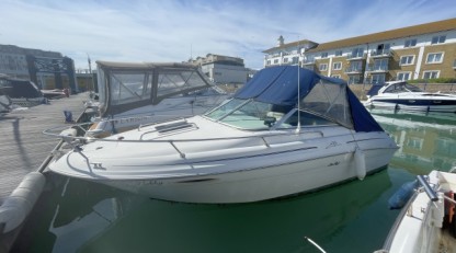 Sea Ray 215 Express Cruiser