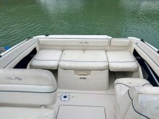Sea Ray 215 Express Cruiser