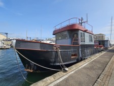 SOLD Converted Tug Liveaboard 18m
