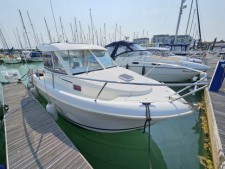 SOLD Jeanneau Merry Fisher 705