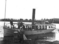 SOLD Converted Tug Liveaboard 18m