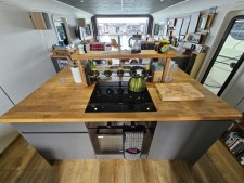 Inspiration 36ft Marina Boat & Waterlodge