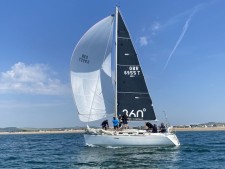 Beneteau First 33.7