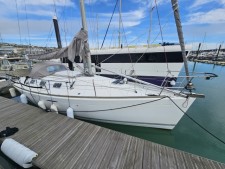 Beneteau First 33.7