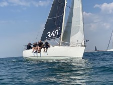 Beneteau First 33.7