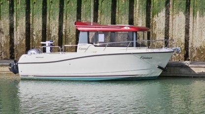 Quicksilver Captur 675 Pilothouse